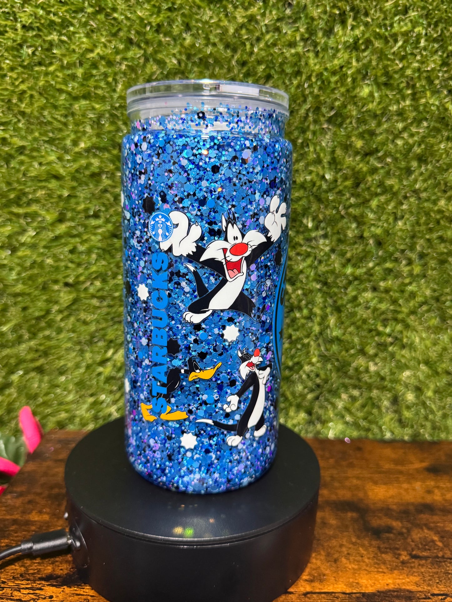 20oz Cartoon Snow Globe Tumbler