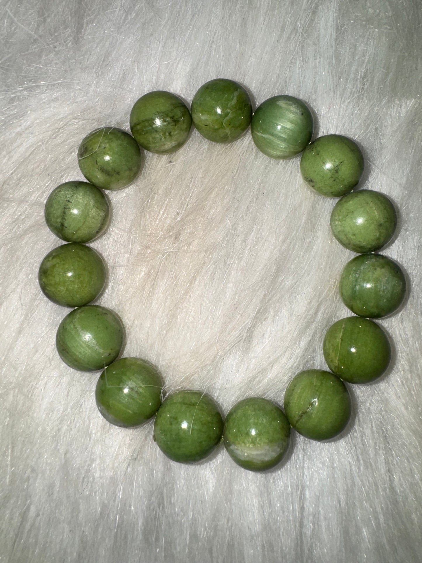 Green Mica Bracelet 14mm