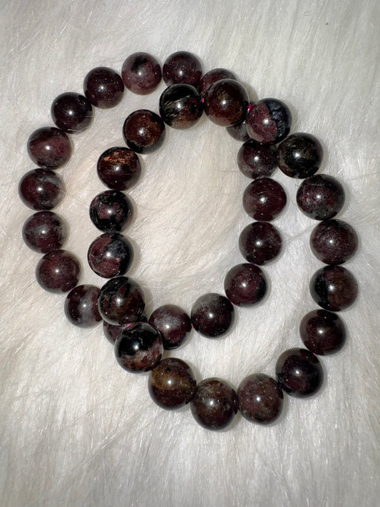 Starlight Garnet Bracelet 11mm