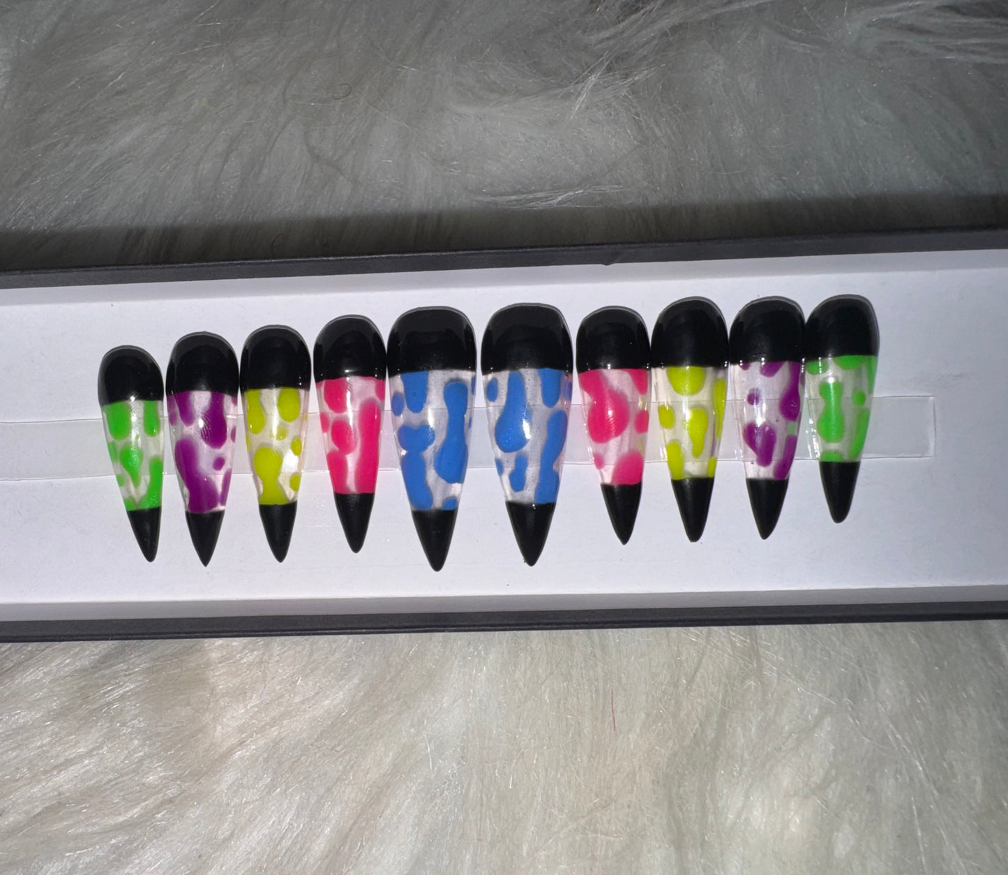 Lava Lamp Press On Glow Nails