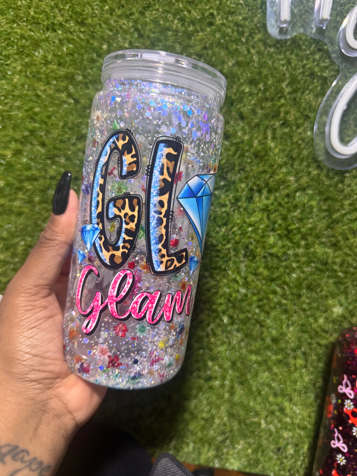 20oz Glamma Tumbler Flowers inside