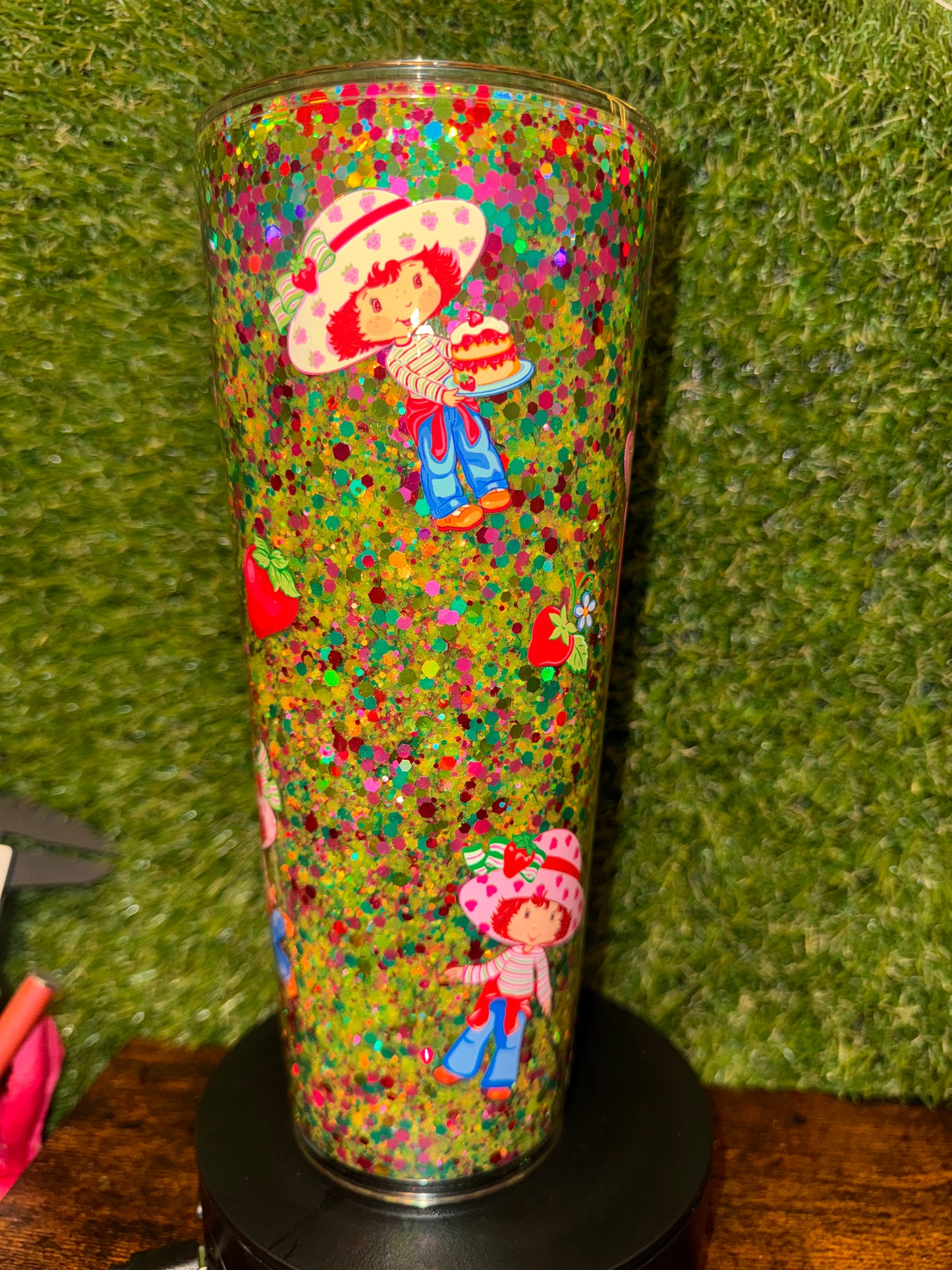 24oz Strawberry Tumbler